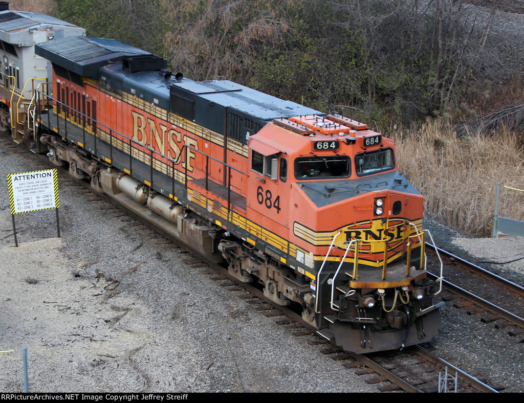 BNSF 684